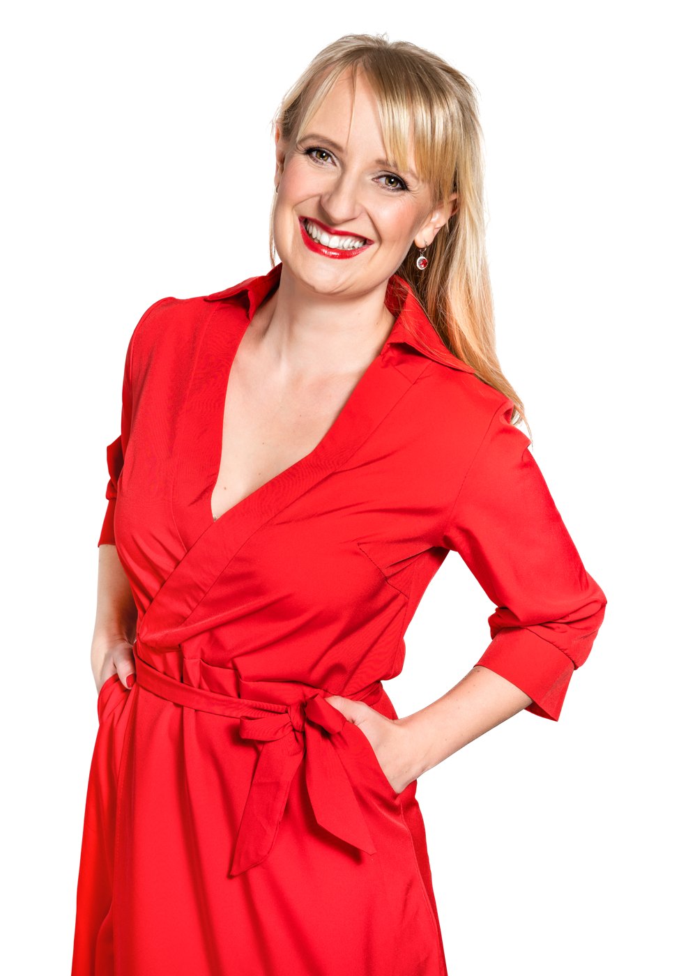 Zuzka Vitková, finanční koučka, v červených šatech